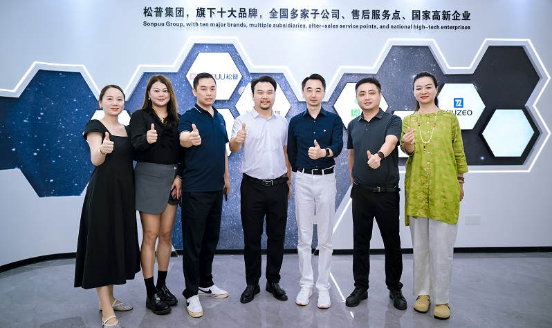 著名企業(yè)顧問劉潤走進松普智能，關(guān)注uv印刷設(shè)備如何借京東智谷”上樓進化“(圖5)